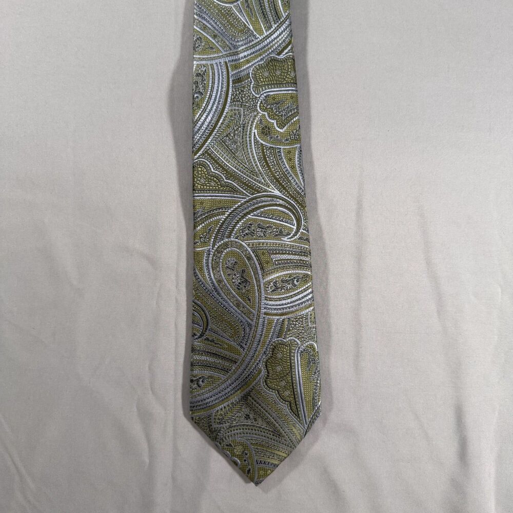 Tasso Elba Men’s Necktie 4” x 58” Green & Light Blue Paisley 100% Silk Hand Made